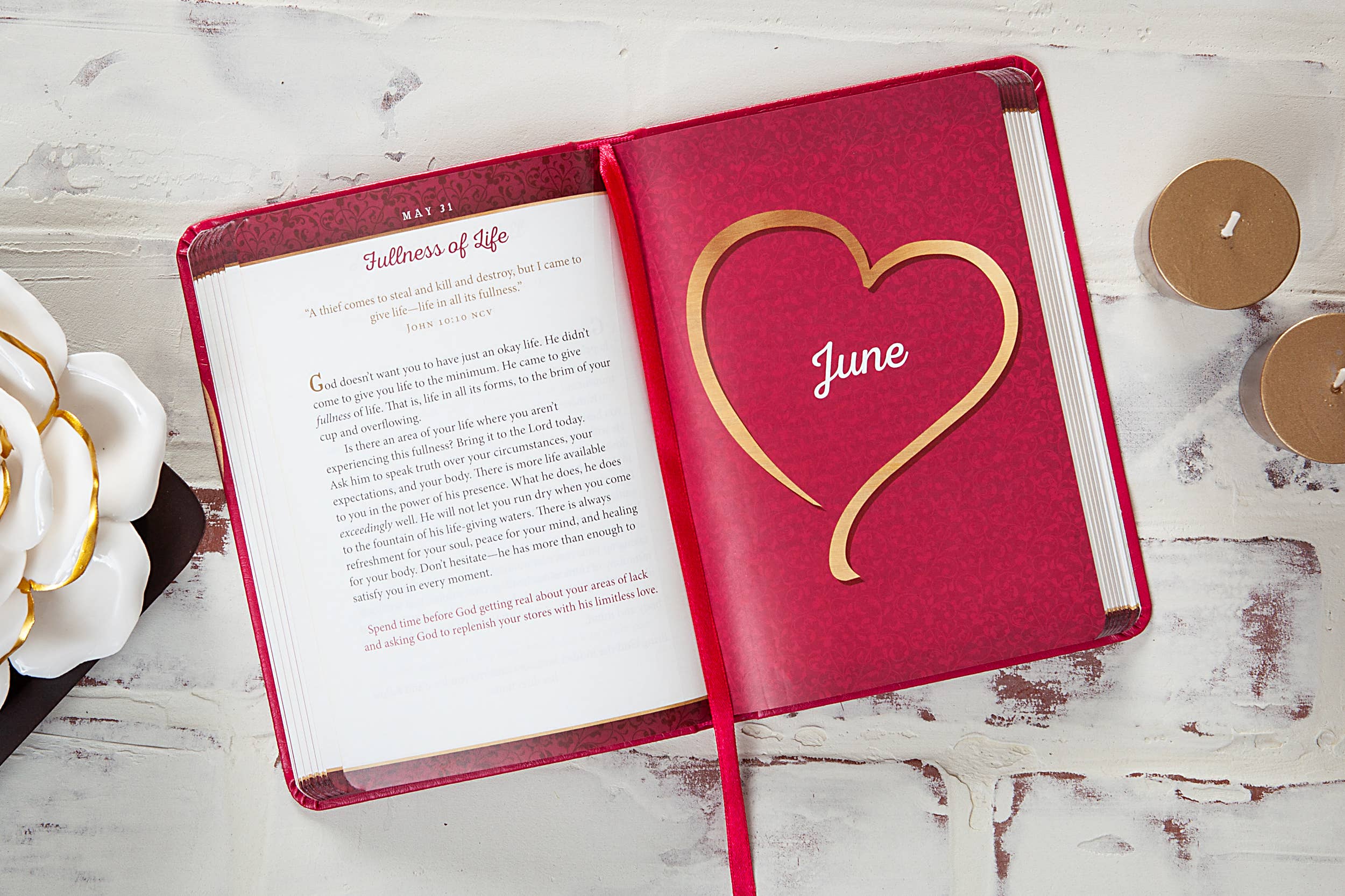 365 Days of Hope and Healing for Your Body, Mind, and Soul